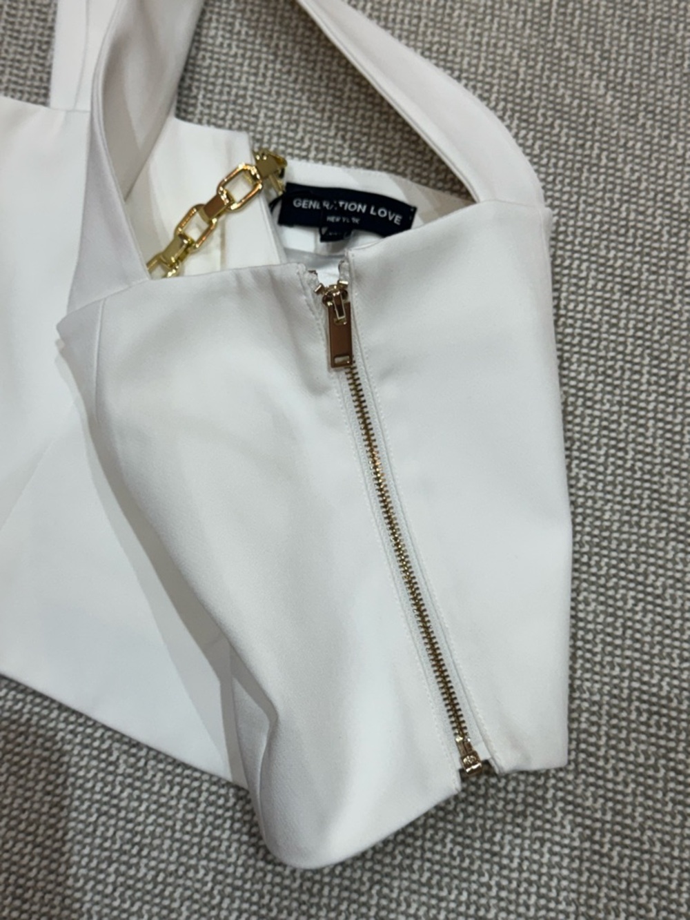 Generation Love Cropped Chain Top - Picture 4 of 4